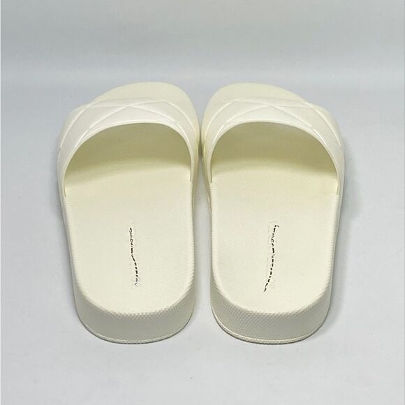 Bottega Veneta Quilted Rubber Pool Slides size 41 - Picture 5 of 11